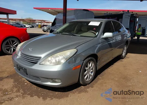 2004 Lexus Es 330 z USA, uszkodzony, nr VIN JTHBA30G645029367